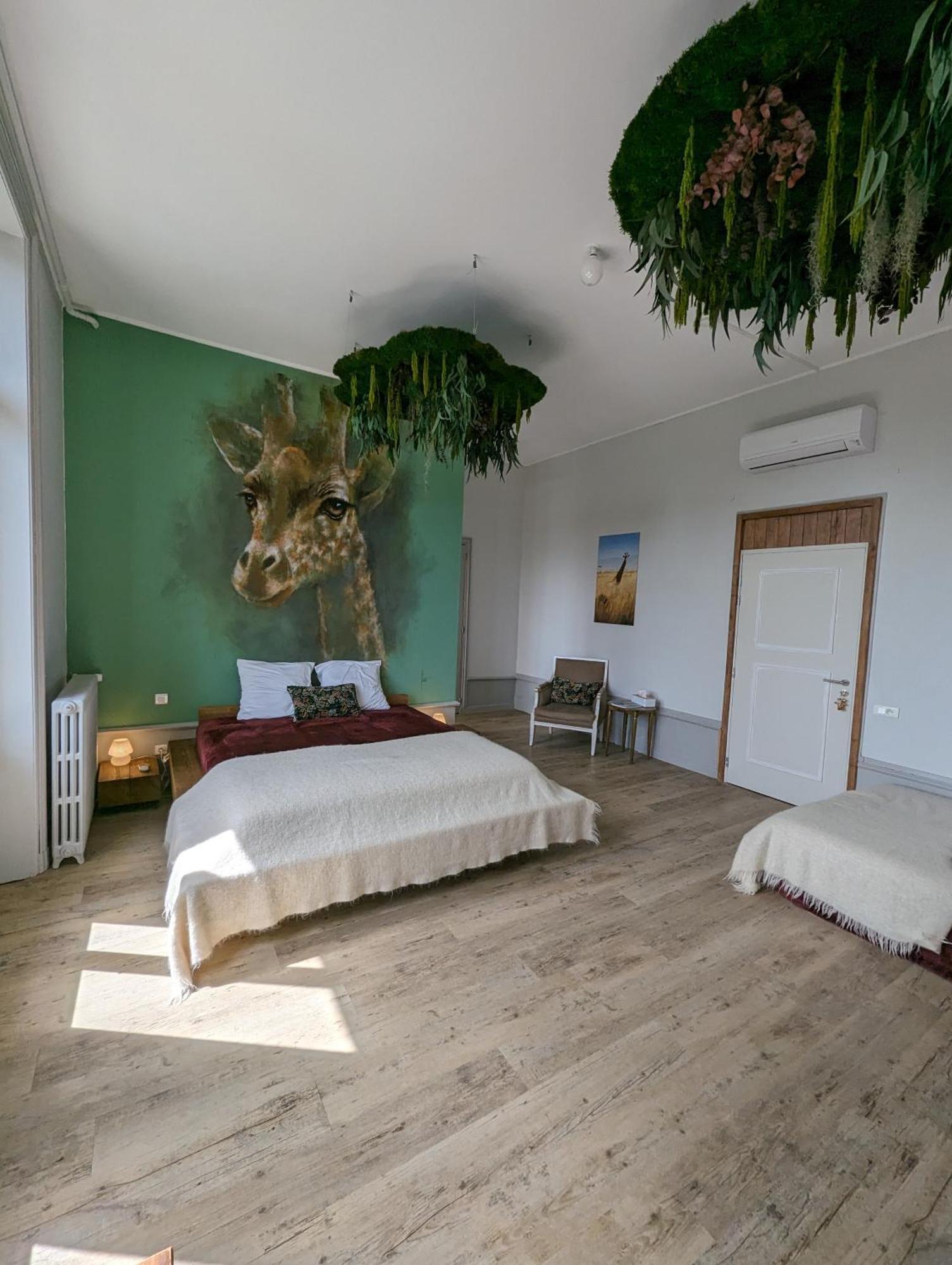 Manoir Des Reves Sauvages Hotell Parentignat Exteriör bild